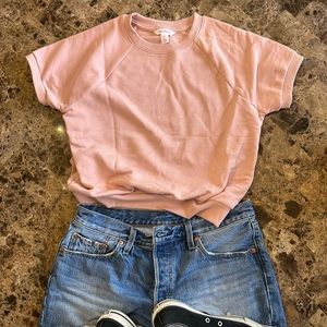 Super cute short sleeve sweatshirt
